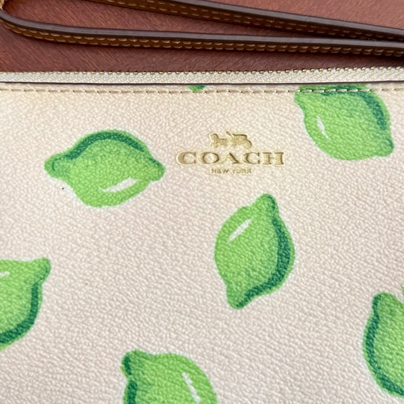 Coach White Lime Wristlet - Picture 9 of 10